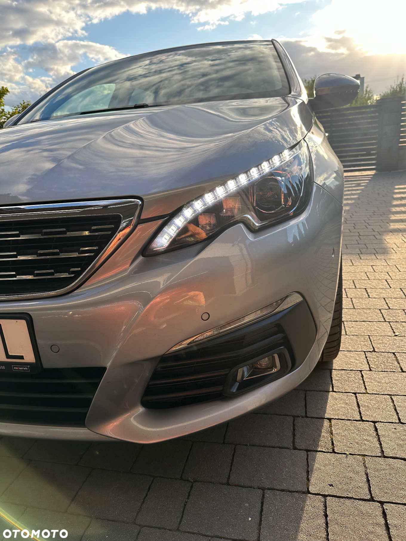 Peugeot 308 1.2 PureTech Allure S&S - 26