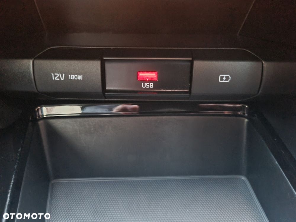 Kia Ceed 1.5 T-GDI Business Line - 24