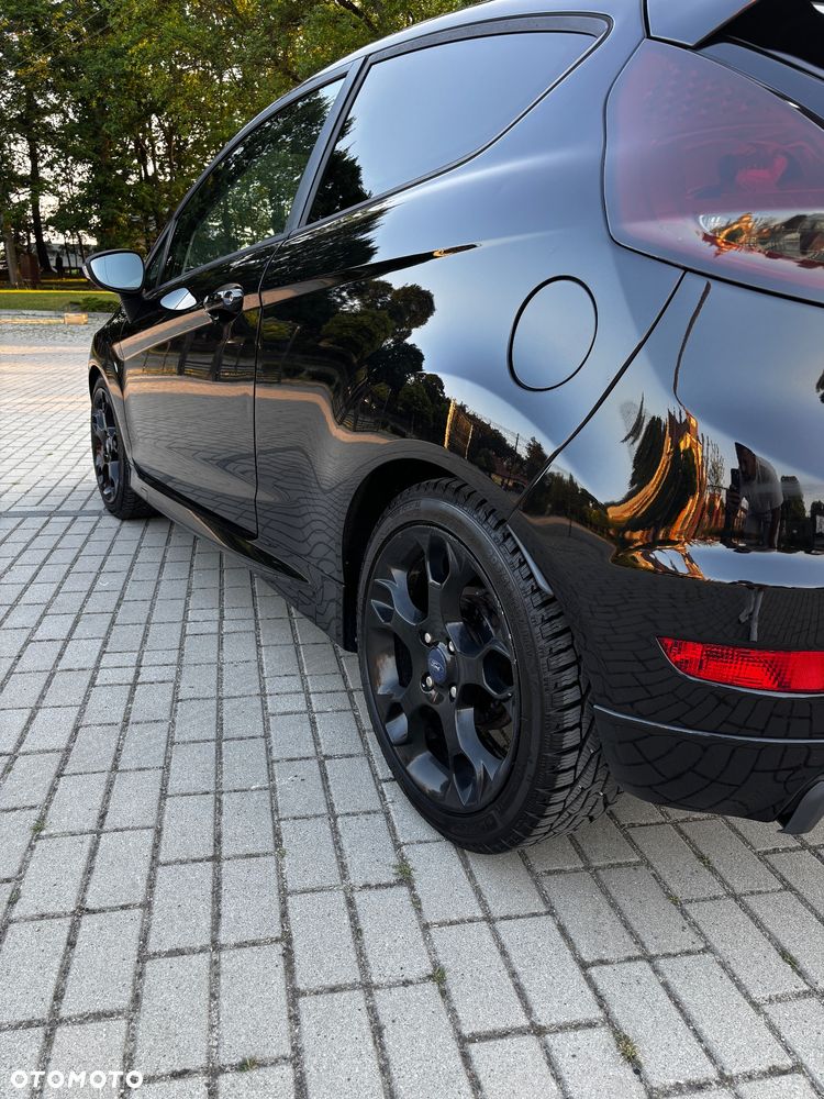 Ford Fiesta 1.6 Platinium X - 17