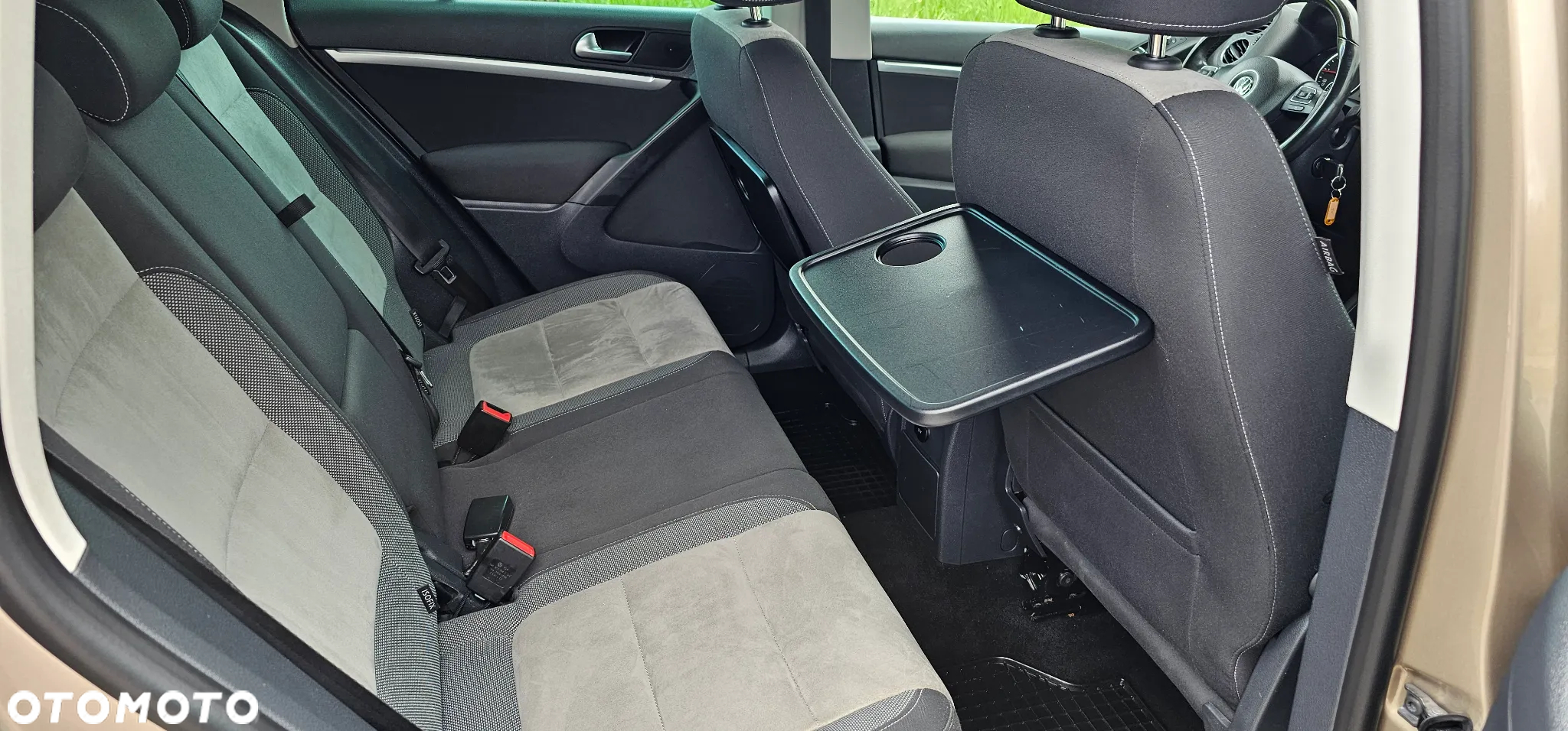 Volkswagen Tiguan - 24
