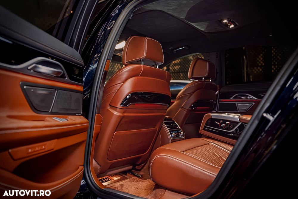 BMW Seria 7 740i - 15