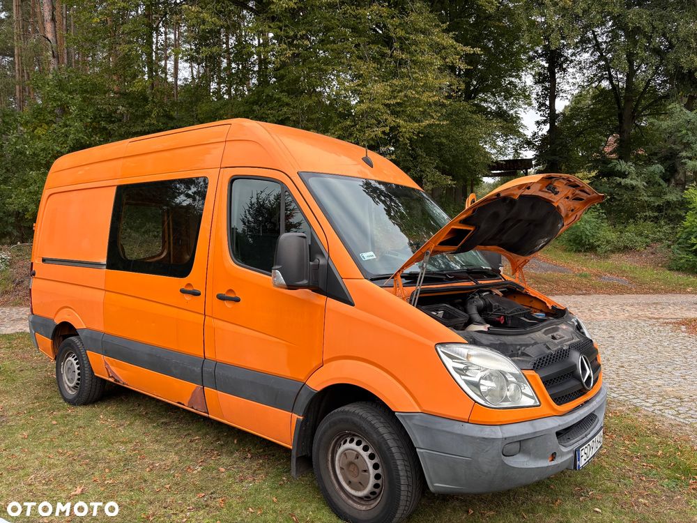 Mercedes-Benz Sprinter - 14