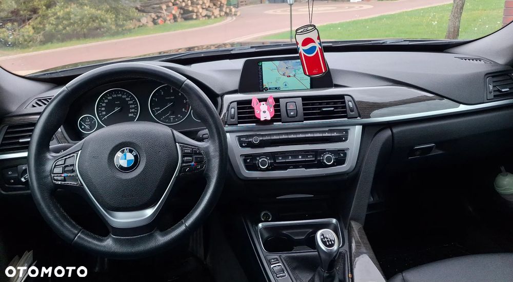 BMW 3GT 318d Luxury Line - 12