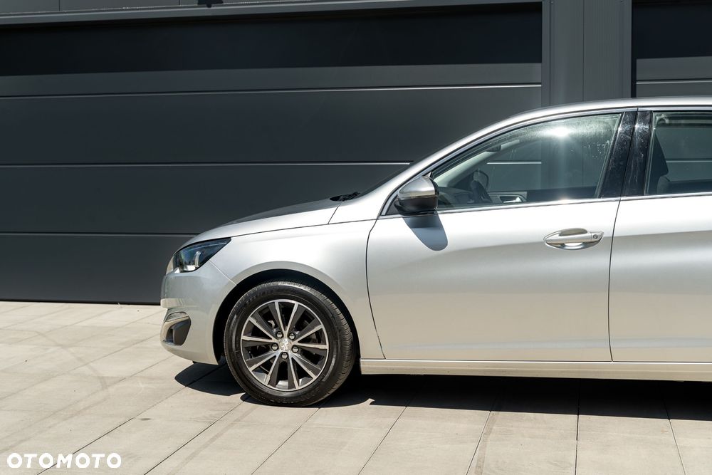 Peugeot 308 - 4