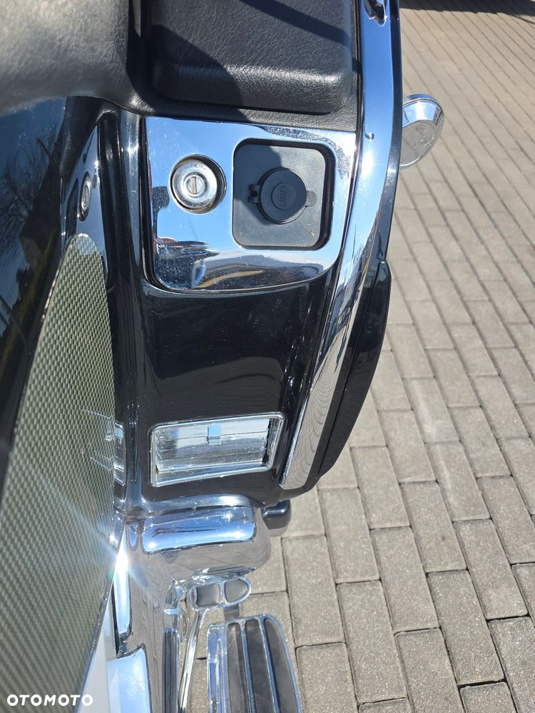 Honda GL - 32