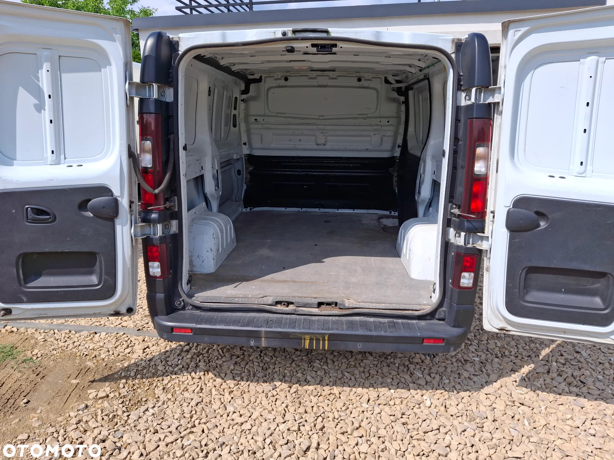 Renault Trafic - 10