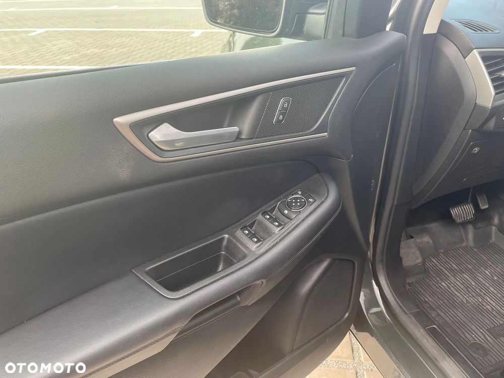 Ford Edge - 11