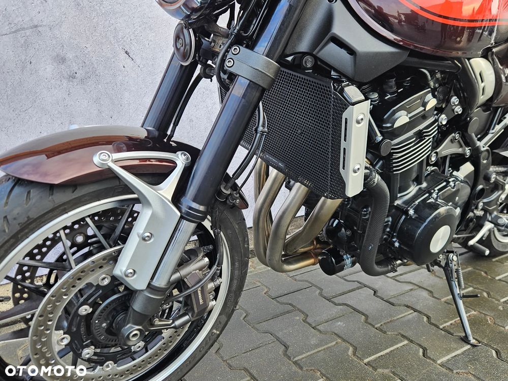 Kawasaki Z 900 RS - 23