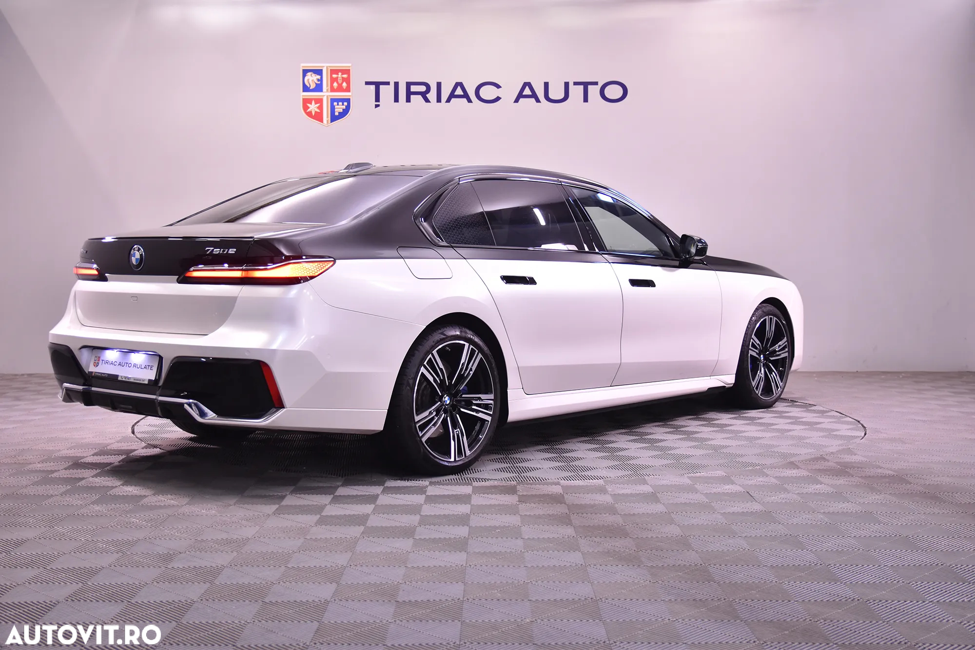 BMW Seria 7 750e xDrive AT PHEV - 5