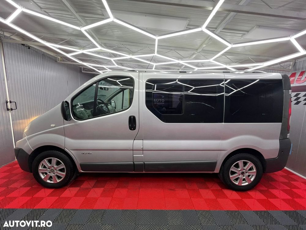 Renault Trafic - 23