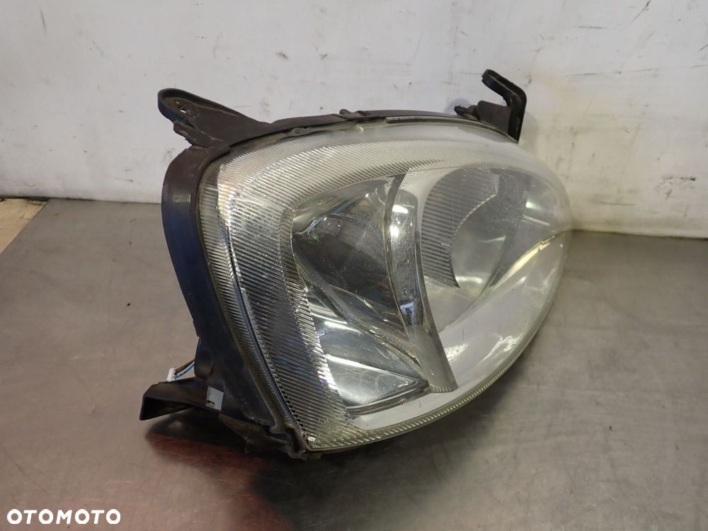 LAMPA PRAWA PRZEDNIA OPEL CORSA C - 4
