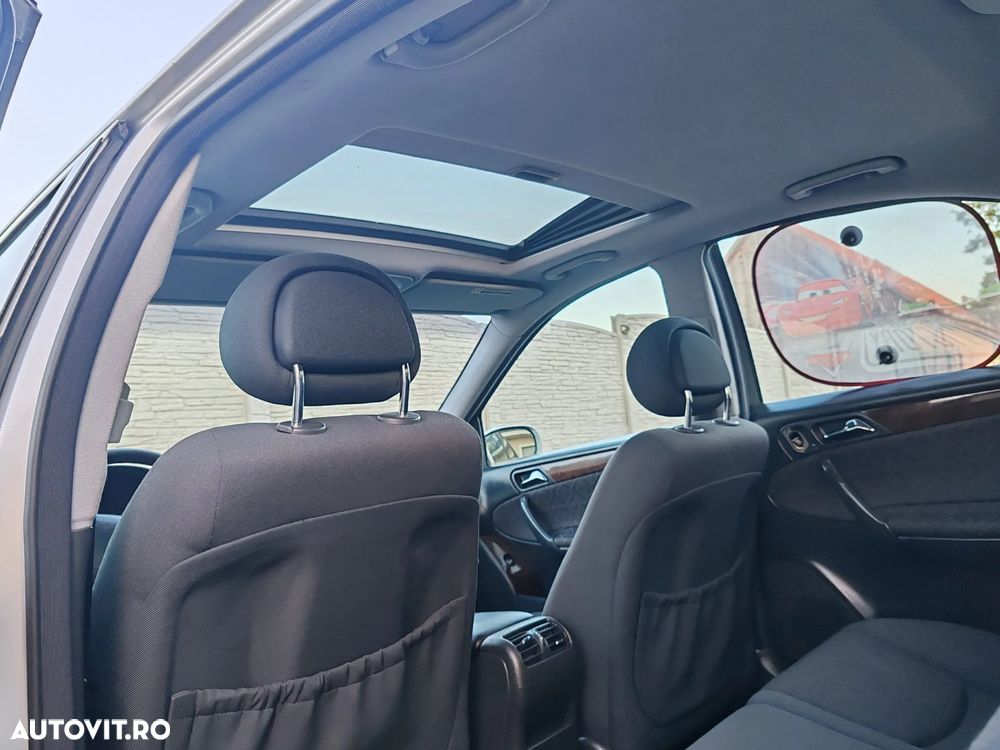 Mercedes-Benz C - 15