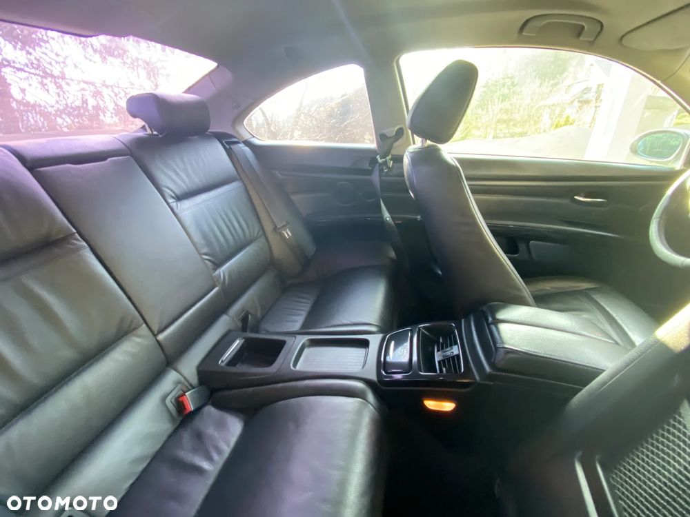 BMW Seria 3 325i - 9