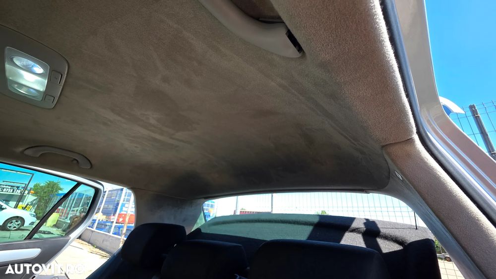 Volkswagen Golf 2.0 TDI Highline - 12