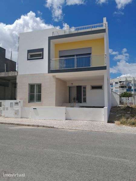 Terreno urbano no Barreiro - Grande imagem: 4/4