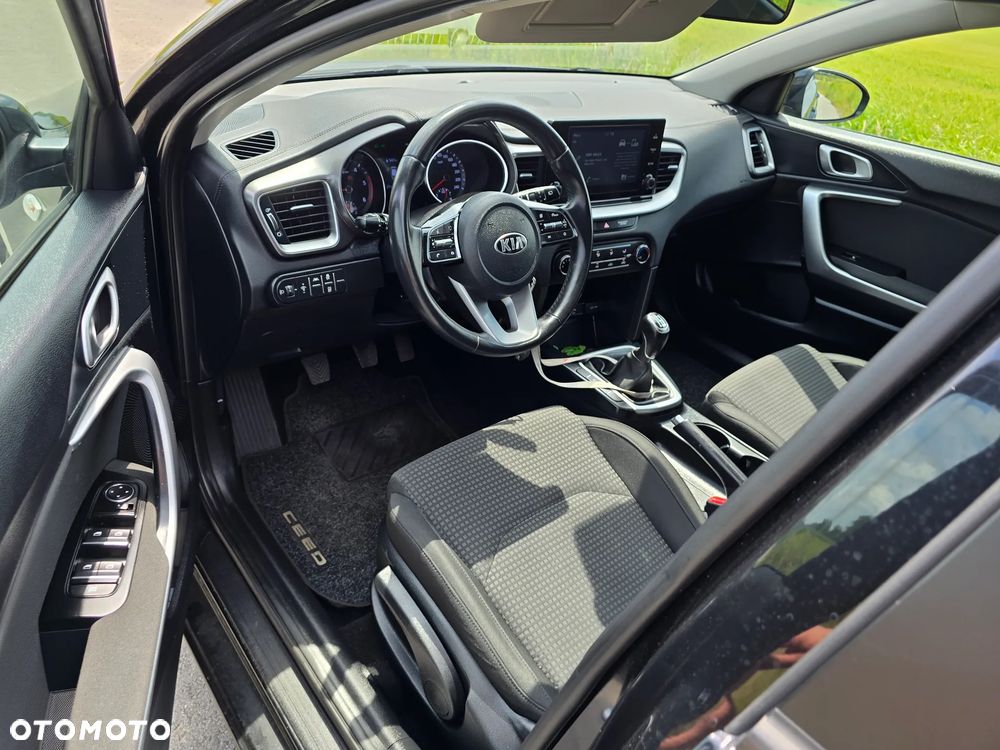 Kia Ceed 1.6 CRDi Edition 7 - 23