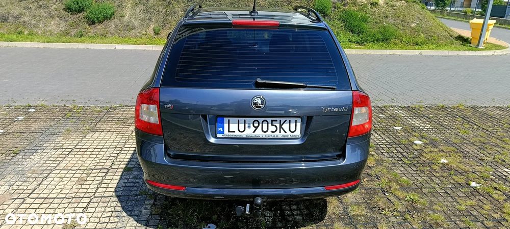Skoda Octavia 1.8 TSI Ambiente - 6