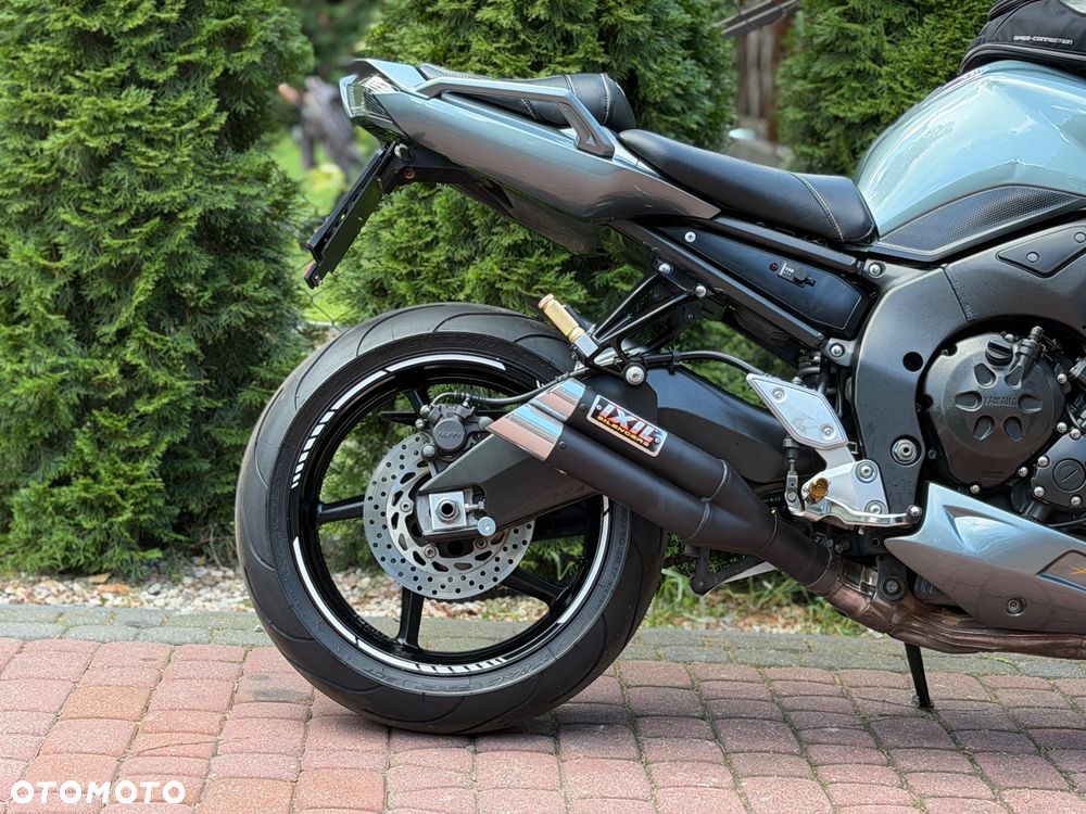Yamaha FZ - 9