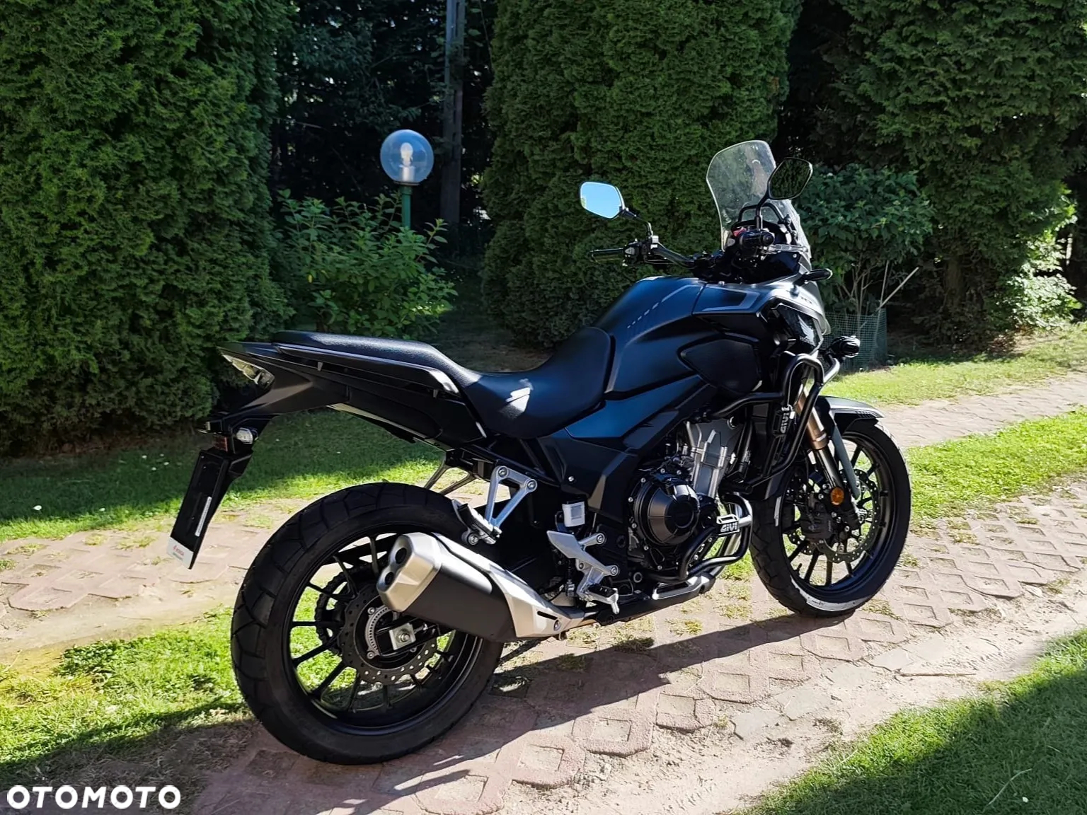 Honda CB - 11