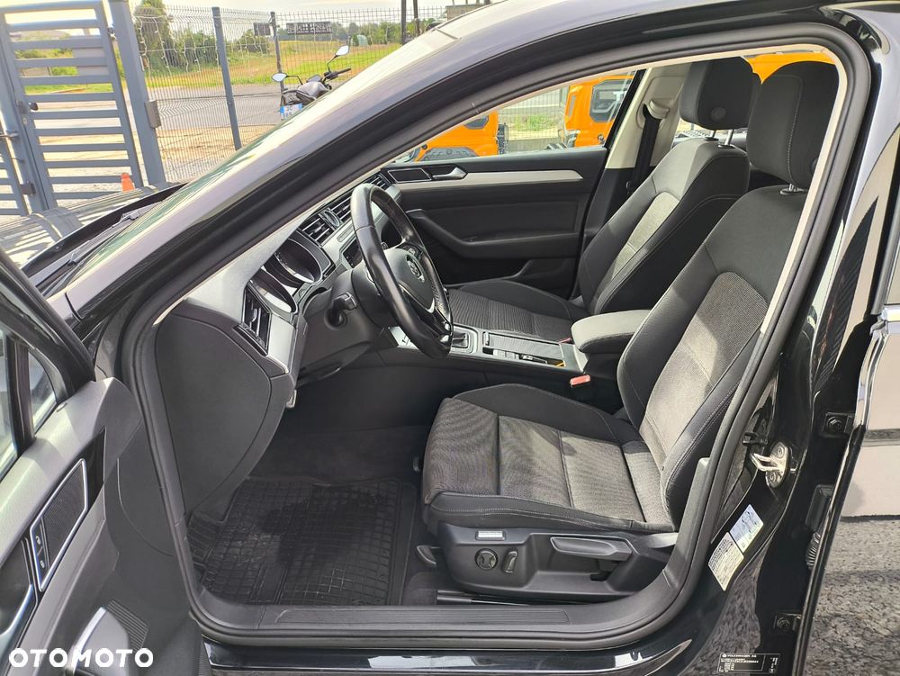 Volkswagen Passat 1.6 TDI (BlueMotion Technology) Comfortline - 13