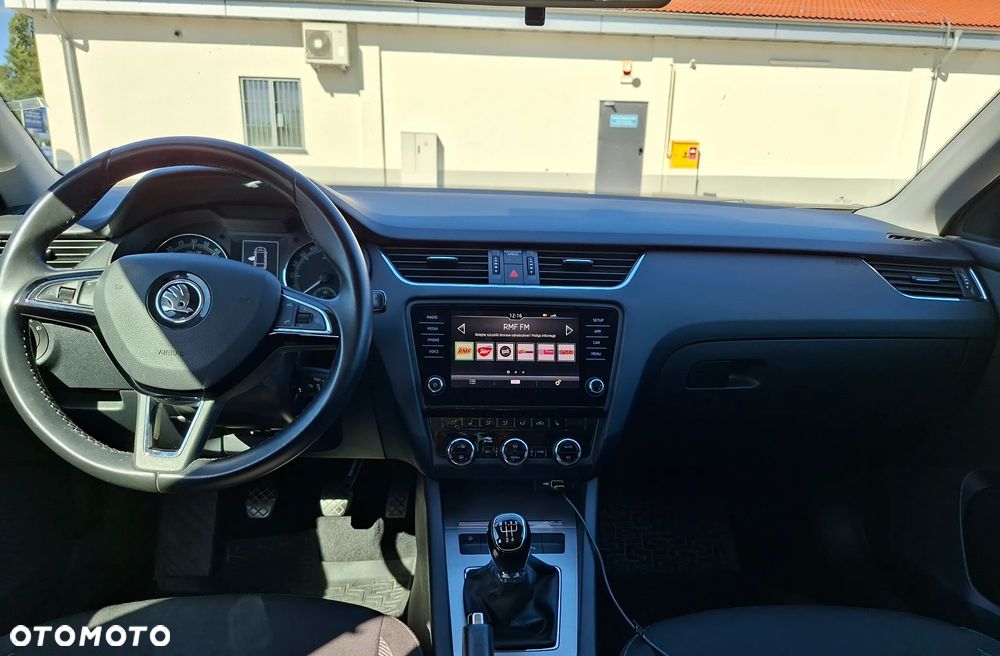 Skoda Octavia ver-1-6-tdi-ambition - 17