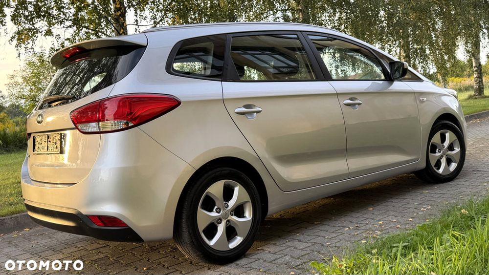 Kia Carens 1.6 GDI L - 10