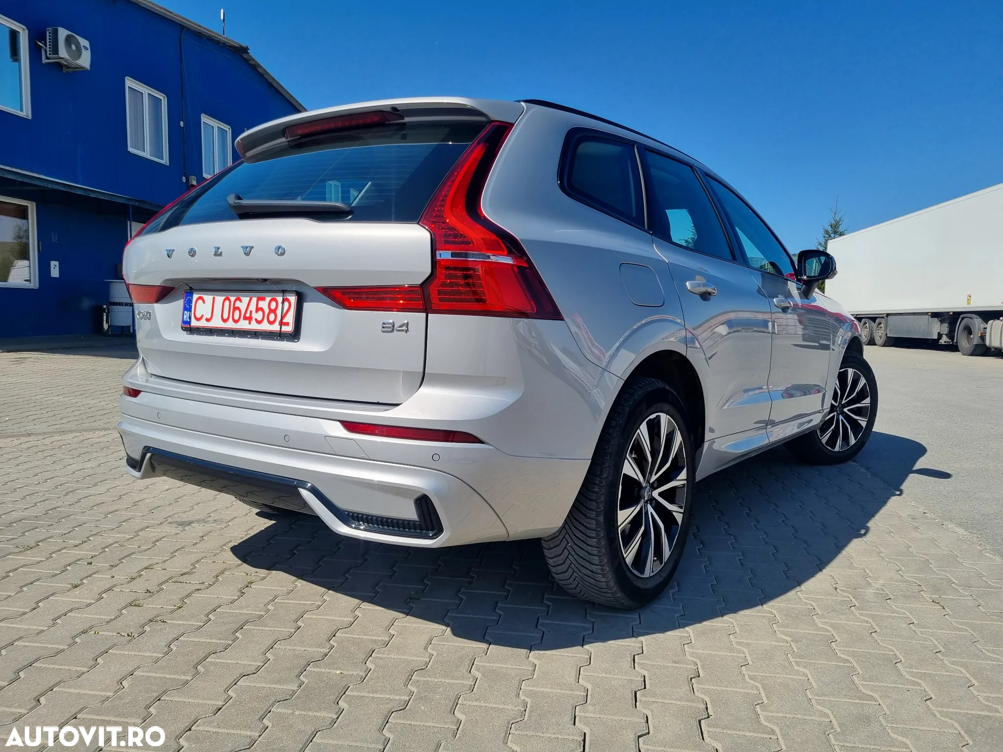 Volvo XC 60 B4 D AWD Geartronic RDesign - 3