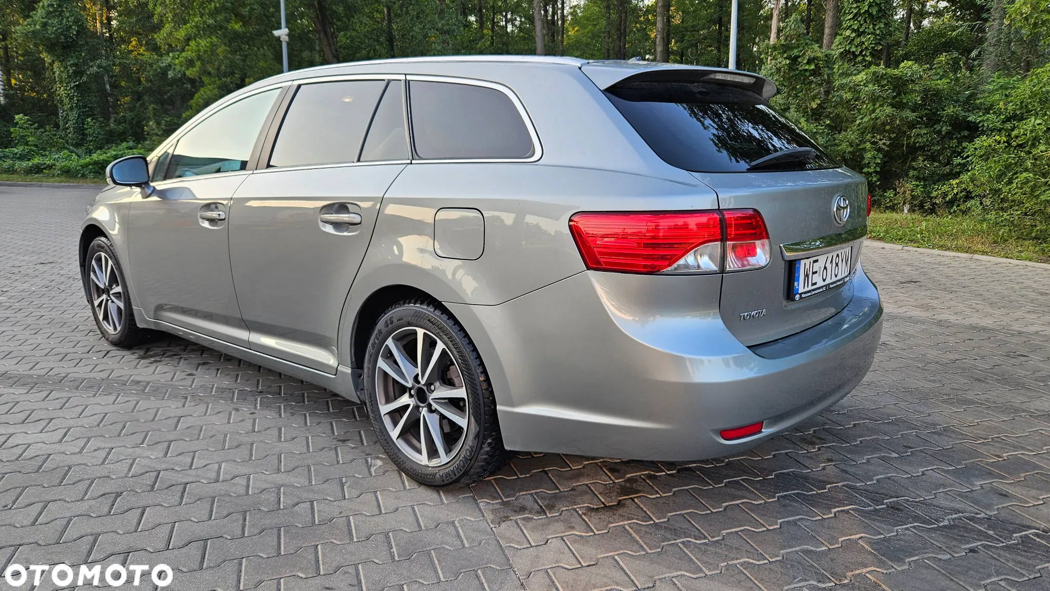 Toyota Avensis 2.0 Premium - 4