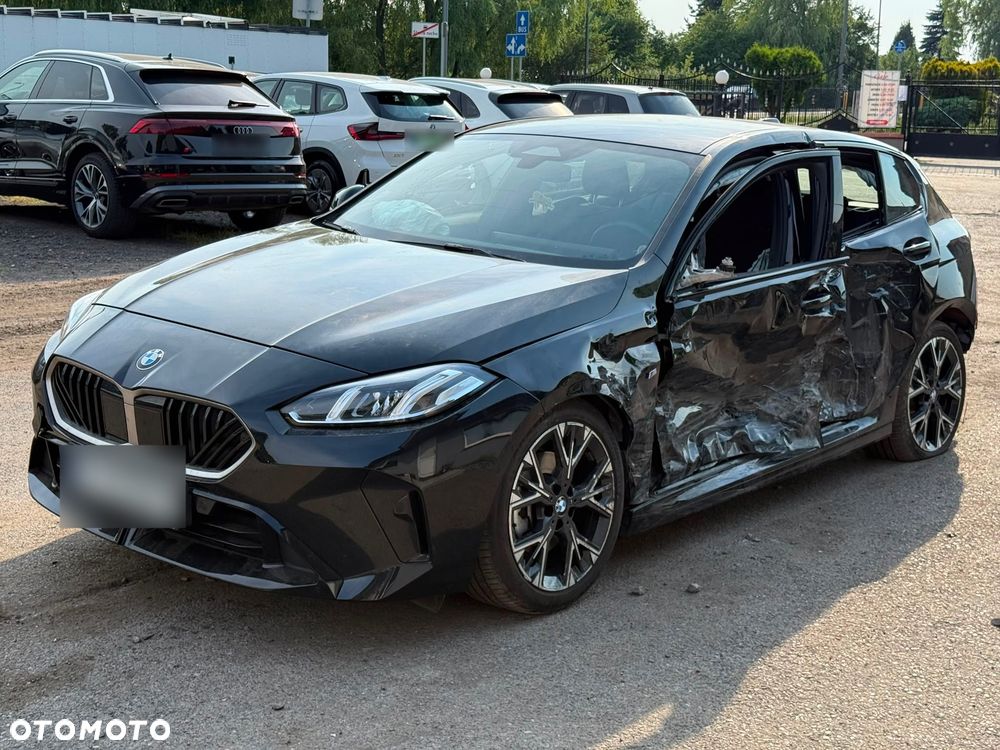 BMW Seria 1 120 mHEV - 8