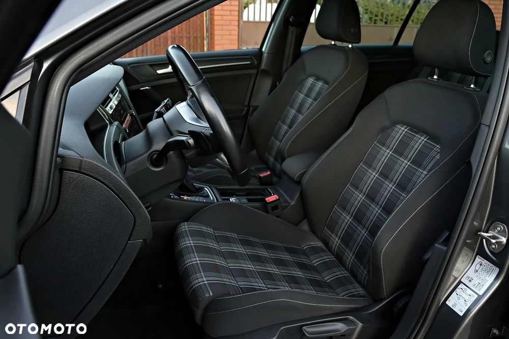 Volkswagen Golf GTD 2.0 TDI SCR DSG - 21
