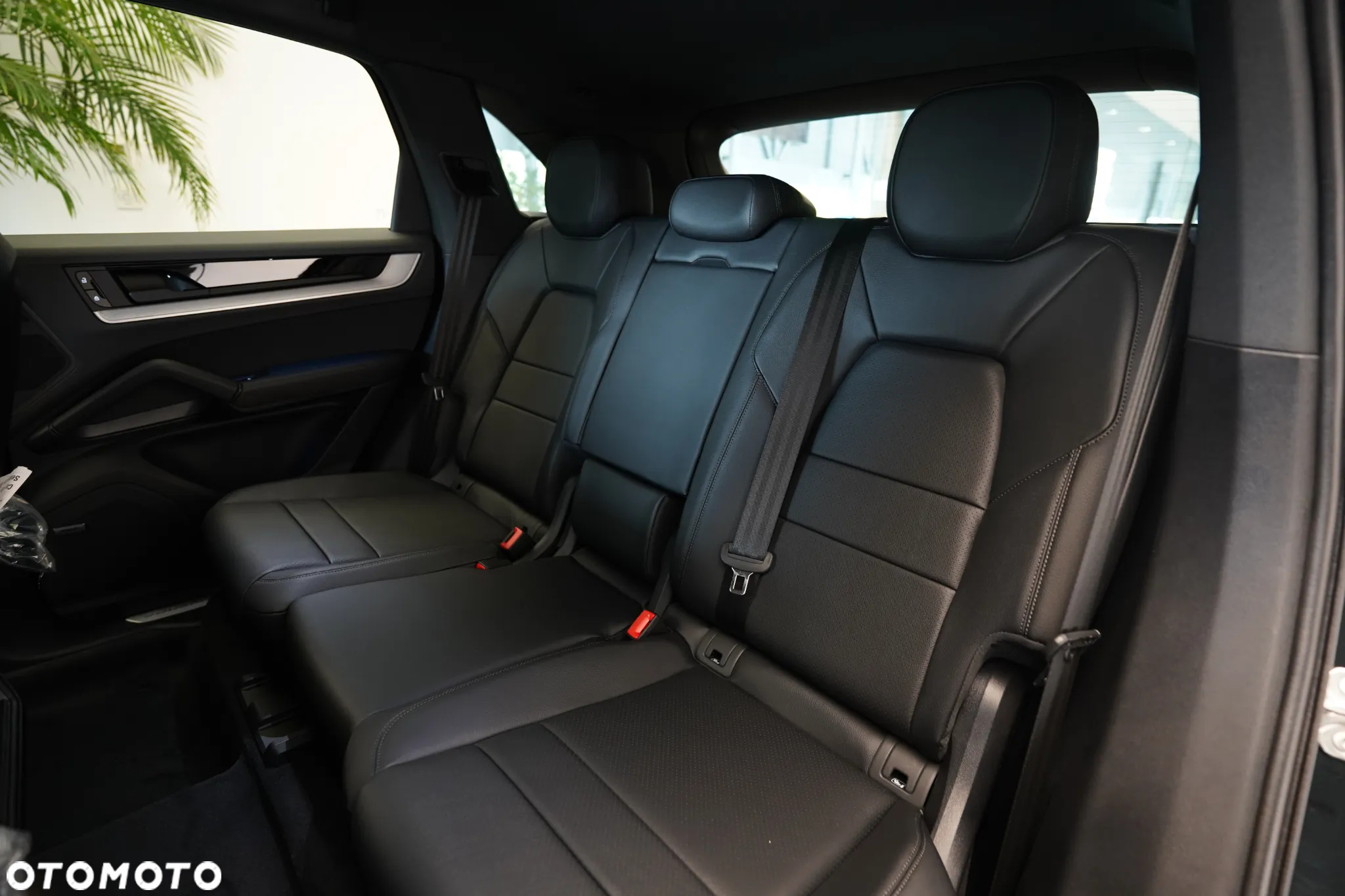 Porsche Cayenne Standard - 12
