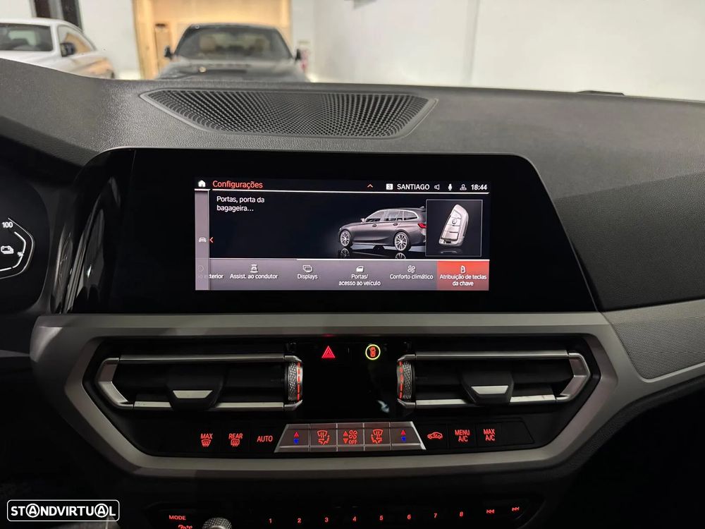 BMW 330 e Touring Pack M Auto - 29