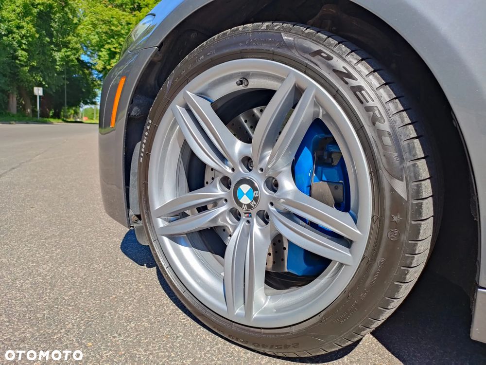 BMW Seria 5 535i - 12