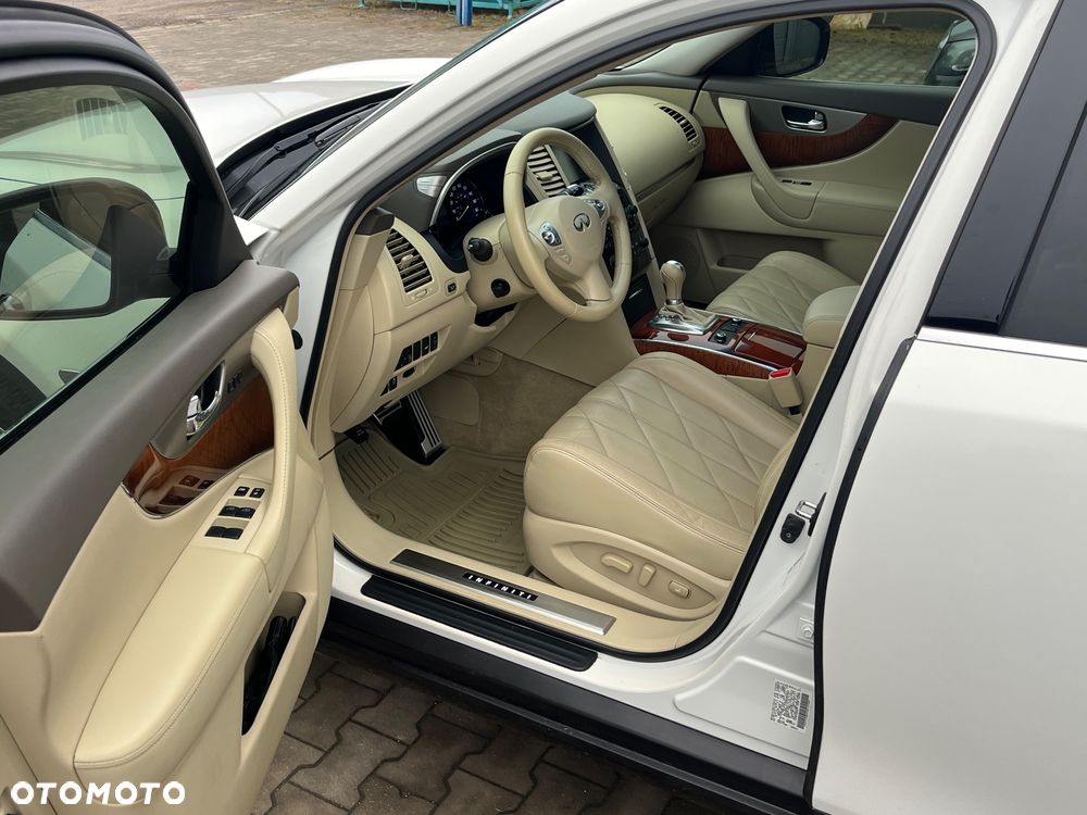 Infiniti QX70 3.7 AWD S Premium - 14