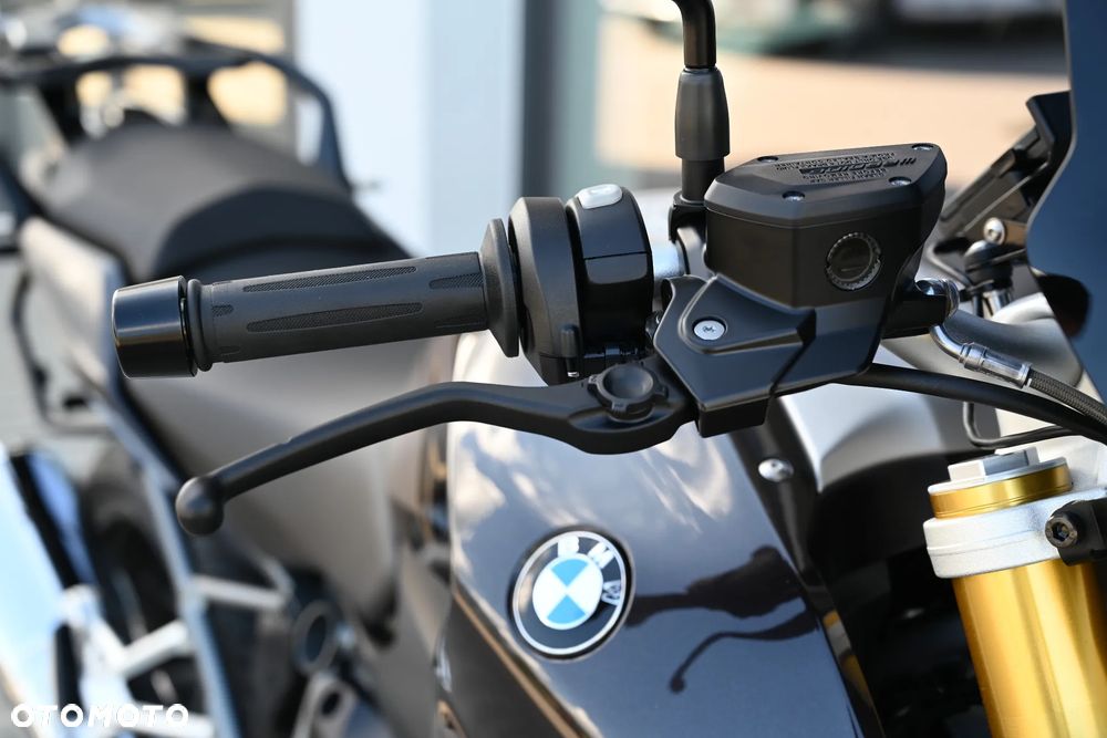 BMW R - 33