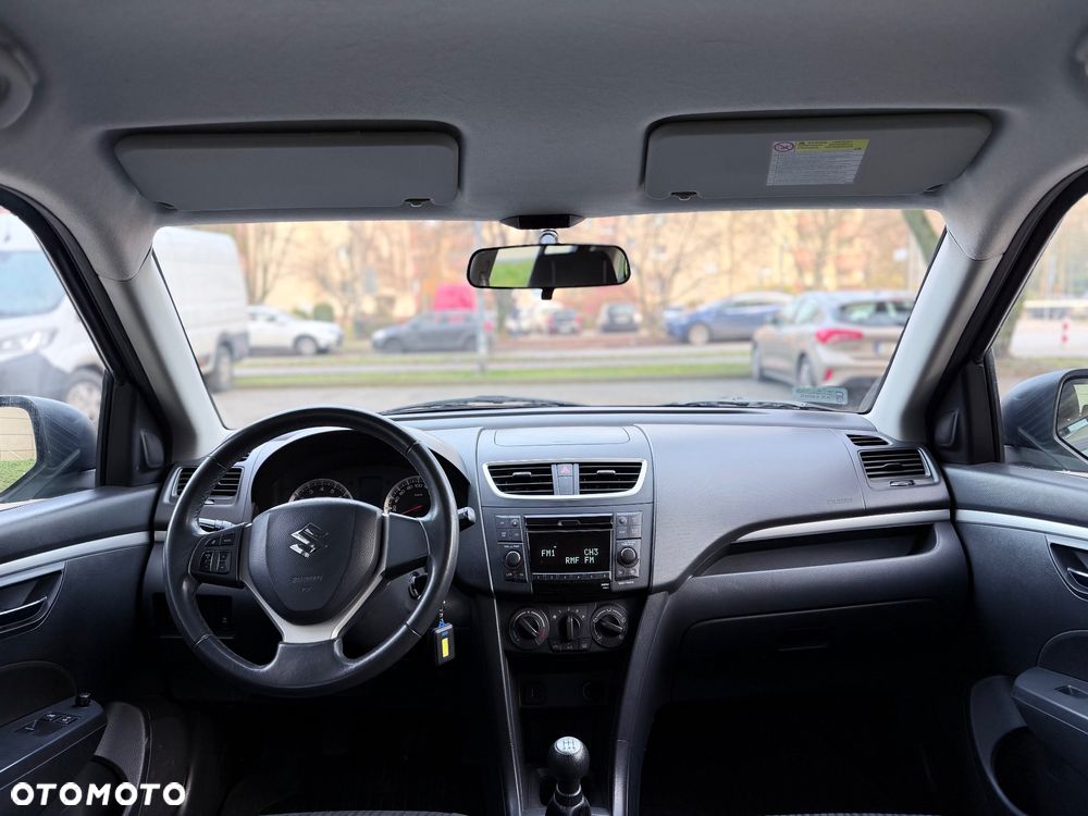 Suzuki Swift 1.2 Premium - 6