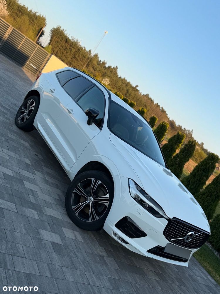 Volvo XC 60 B5 D AWD R-Design - 5