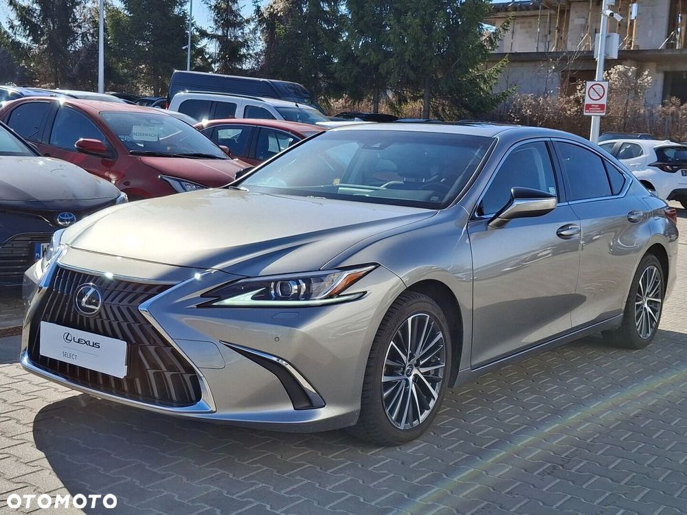 Lexus ES 300h Business Edition - 23