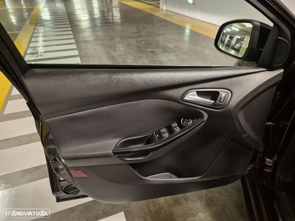 Ford Focus SW 1.5 TDCi Titanium - 22