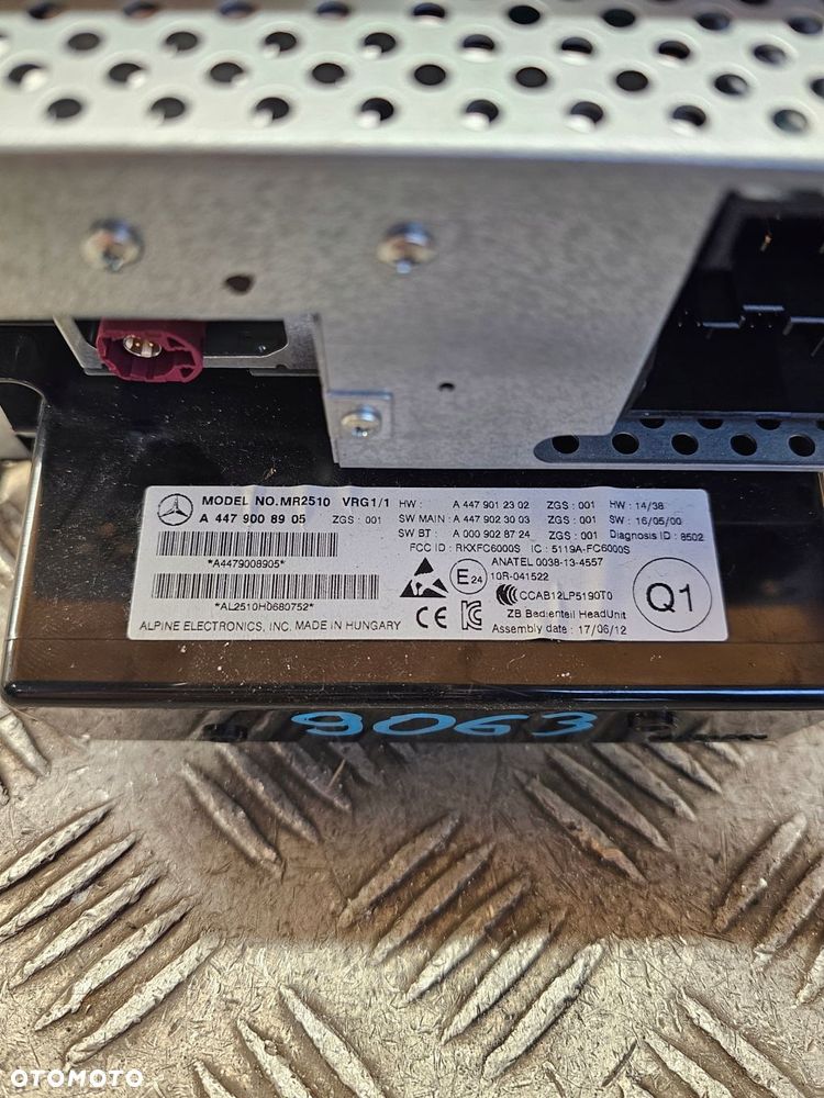 mercedes vito w447 a447 radio samochodowe alpine a4479008905 - 3