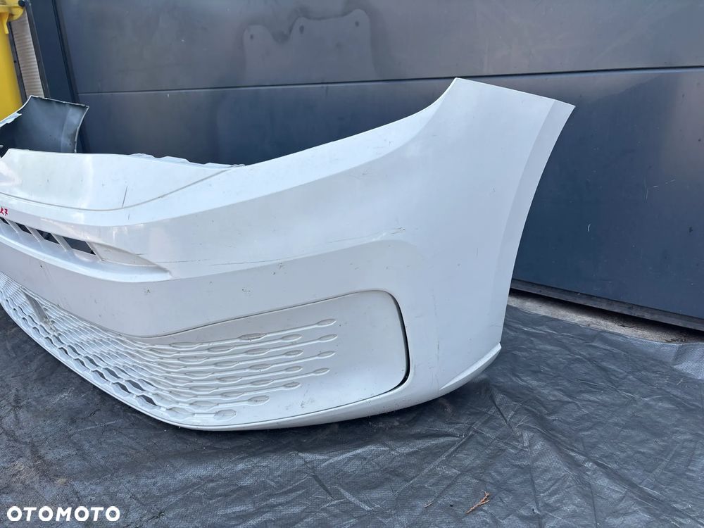 Vw Caddy V 2K7 zderzak przód  przedni biały - 4