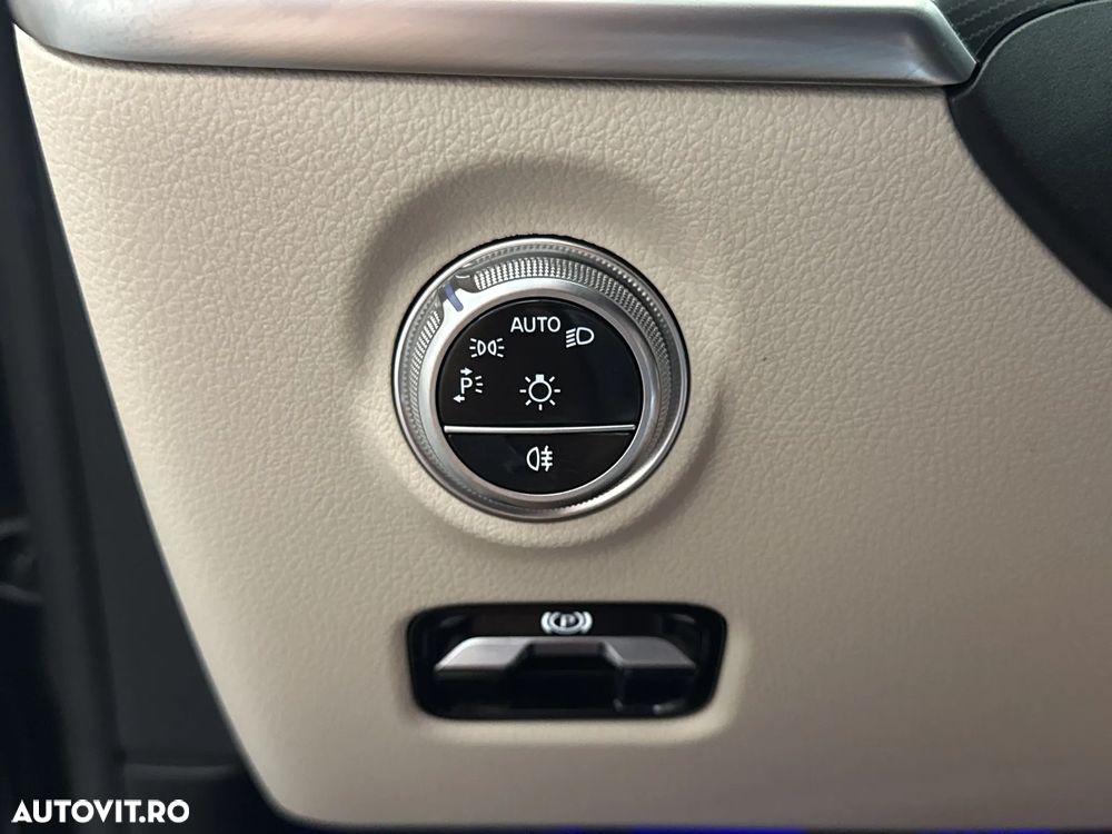 Mercedes-Benz C - 16