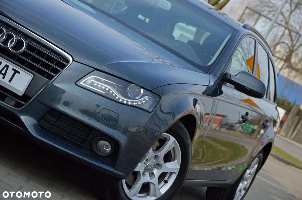 Audi A4 - 1
