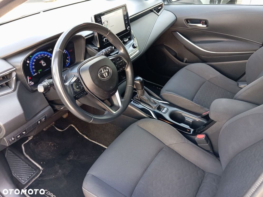 Toyota Corolla - 10