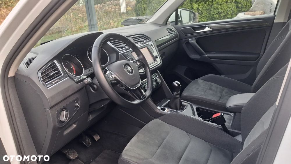 Volkswagen Tiguan - 17