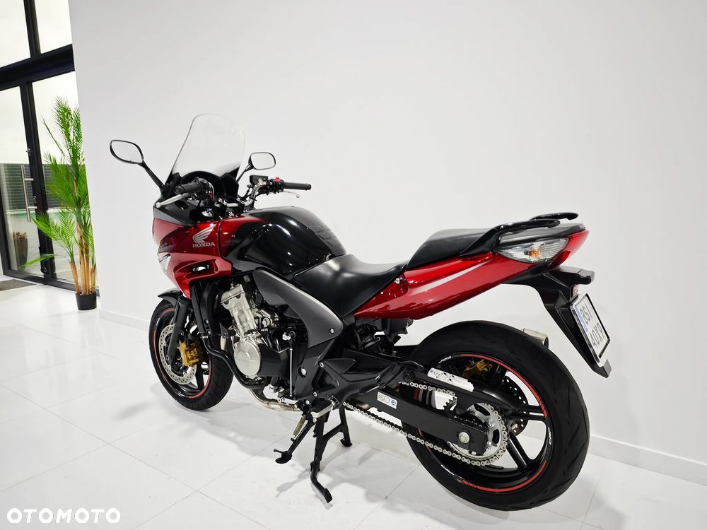 Honda CBF - 16