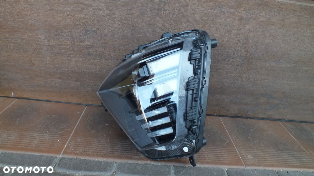 Lampa przednia lewa Hyundai kona II - 1