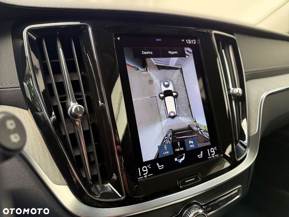 Volvo V60 Cross Country - 23