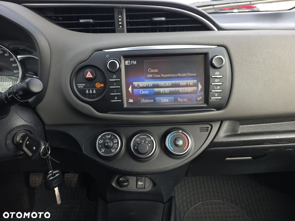Toyota Yaris - 18