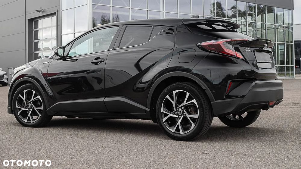 Toyota C-HR Style - 4